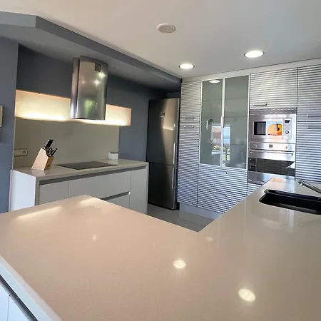 Casa En Con Pisicina Privada * Sanxenxo